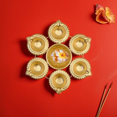 DIGGY ARTS Gold Diya Shape Urli Bowl 7 Inches