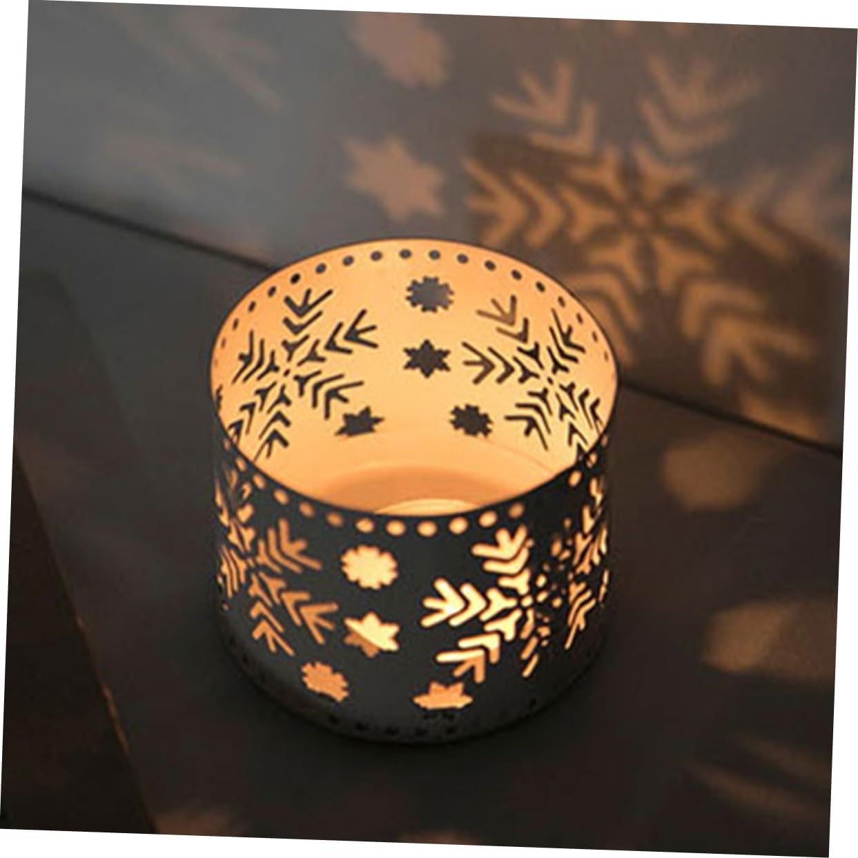 Iron Christmas Candle Holder Snowflake Design Pen Stand Decor