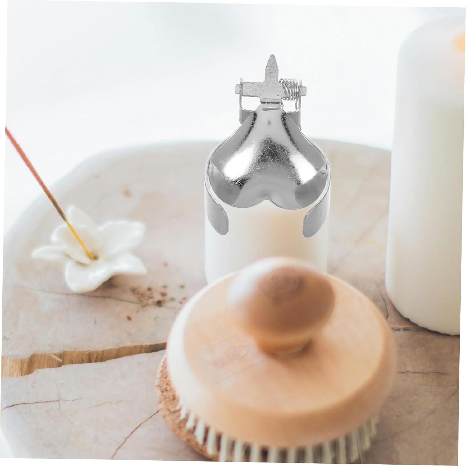 ABOOFAN Heart Shape Candle Snuffer for Scented Candles 1